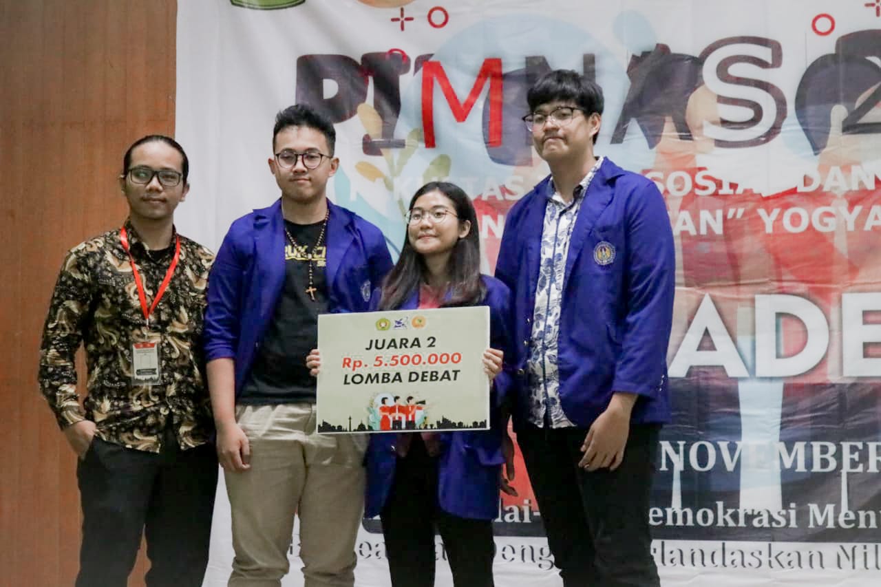 Mahasiswa Uny Juara 2 Lomba Debat Universitas Negeri Yogyakarta